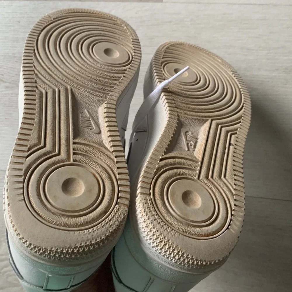 Nike Air Force 1 shoes size 7 Y sneakers white unisex‎